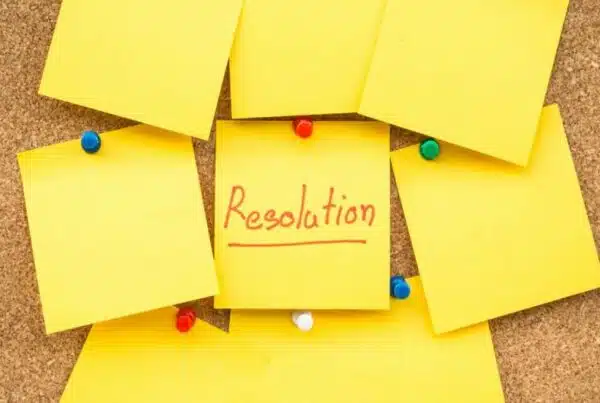 La clé pour réussir vos résolutions réside dans votre capacité à les ancrer dans des habitudes durables. Avec de la clarté, de la patience et un accompagnement adapté, vous pouvez transformer vos rêves en réalité. Et vous, quelles sont vos résolutions pour cette année ? Chez Invictus-performance, nous sommes là pour vous aider à relever vos défis et à vous surpasser.